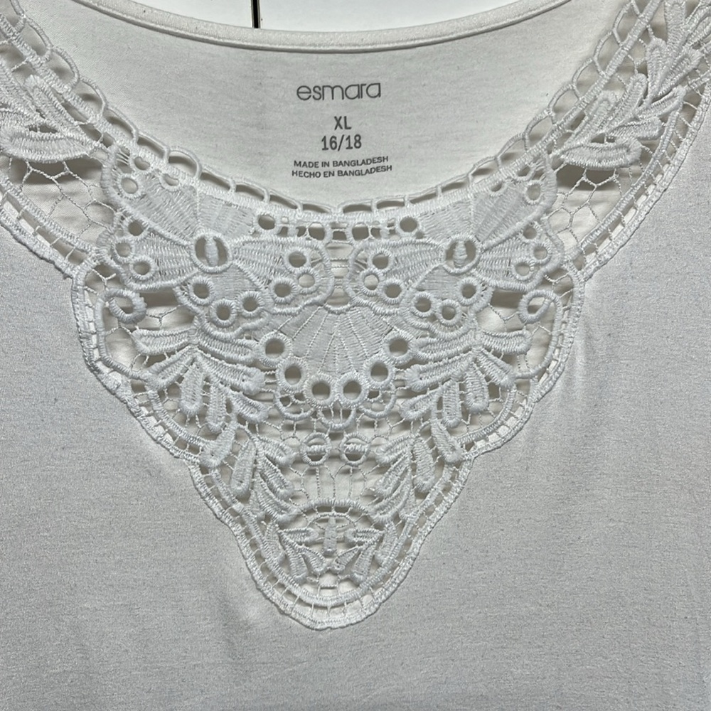 White Eyelet Tank Top - Picture 6 of 7